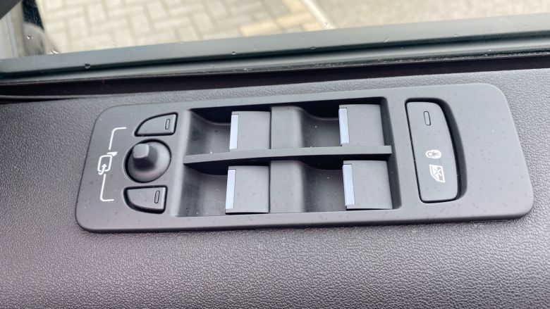 Land Rover Discovery Sport 2.0 D200 Dynamic SE 5dr Auto [5 Seat] Diesel Station Wagon